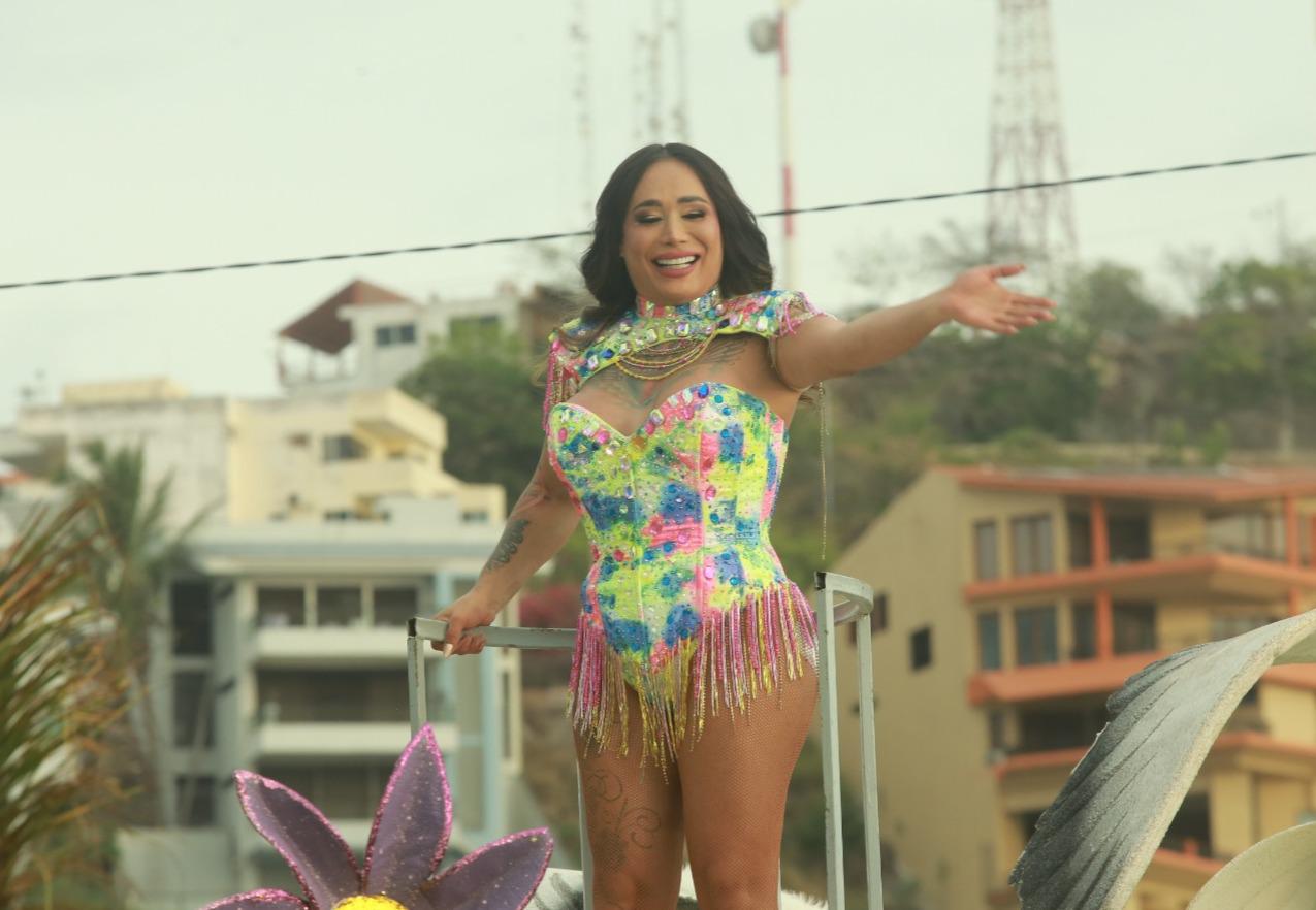 $!Marcha del Orgullo pinta de colores el Malecón de Mazatlán por la igualdad y la diversidad