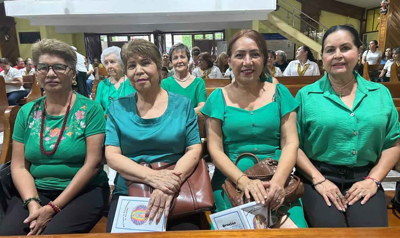 $!María Robles, Santi Pérez, Mónica Domínguez y Triny Valencia