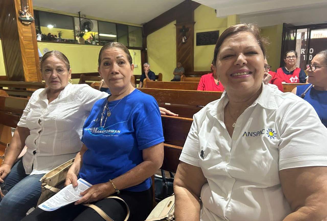 $!Esdeina González Cruz, Bertha Alicia Aguilar y Ana Bertha Benitez.
