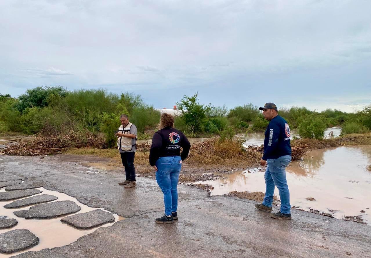 $!Por lluvias se desborda canal en Costa Rica y daña cinco viviendas
