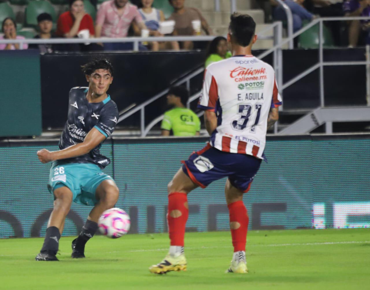 $!Mazatlán rompe mala racha y vence a San Luis con gol agónico de Bryan Colula