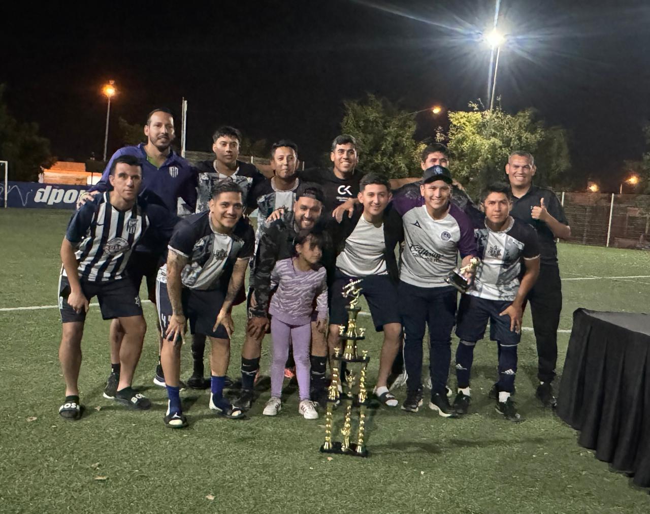 $!Se coronan Federales y Carnitas El Compadre, en el Torneo de Futbol Real Pacífico
