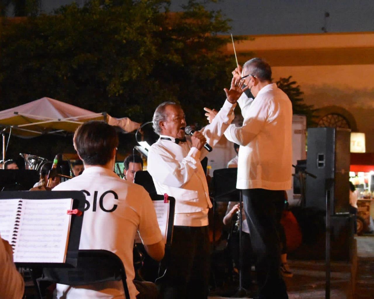 $!Ovacionan a la Banda Sinfónica Juvenil del Isic en concierto por festejos de la fundación de Mocorito
