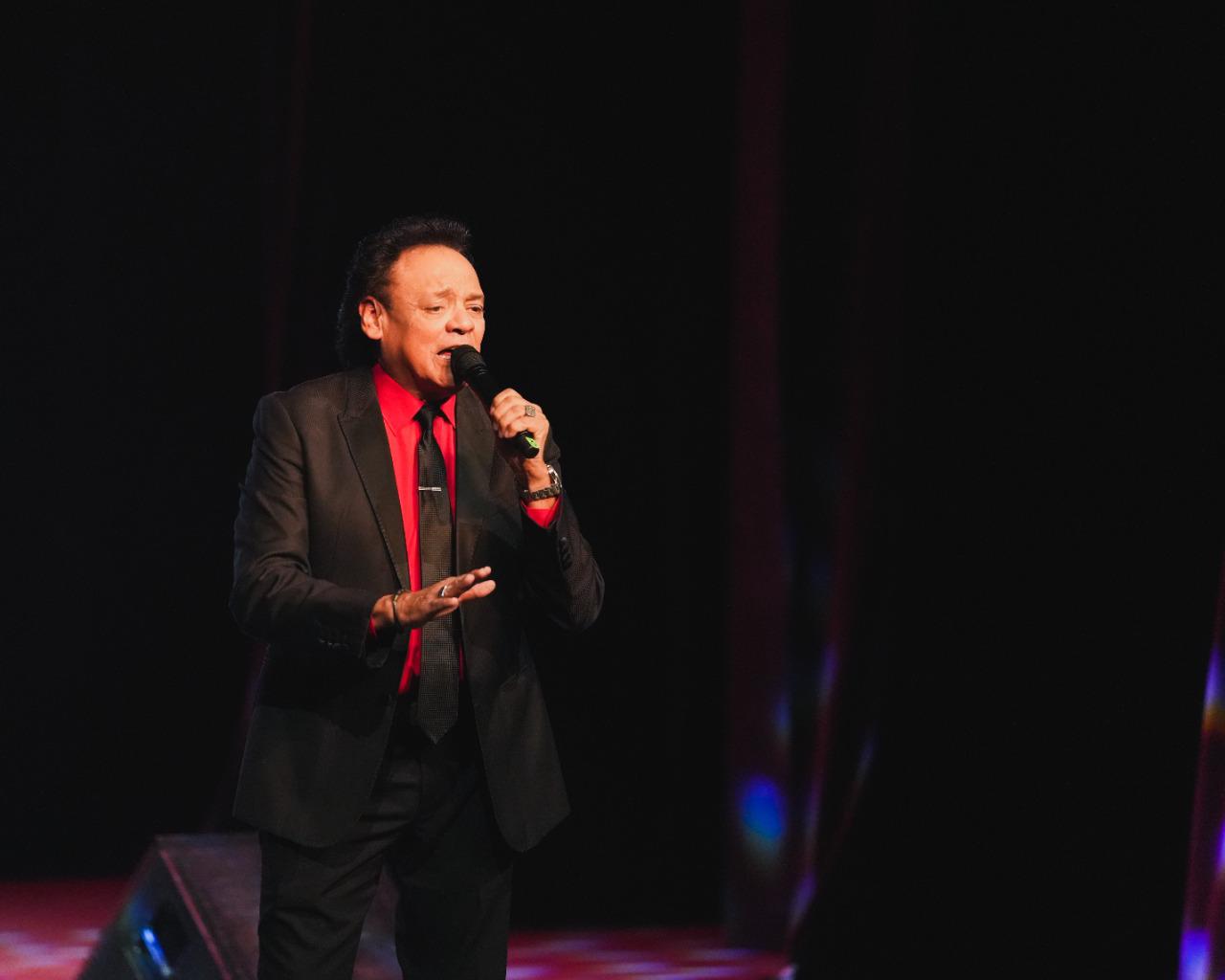 $!Brindan Los Terrícolas de Néstor Daniel una noche para recordar en Mazatlán