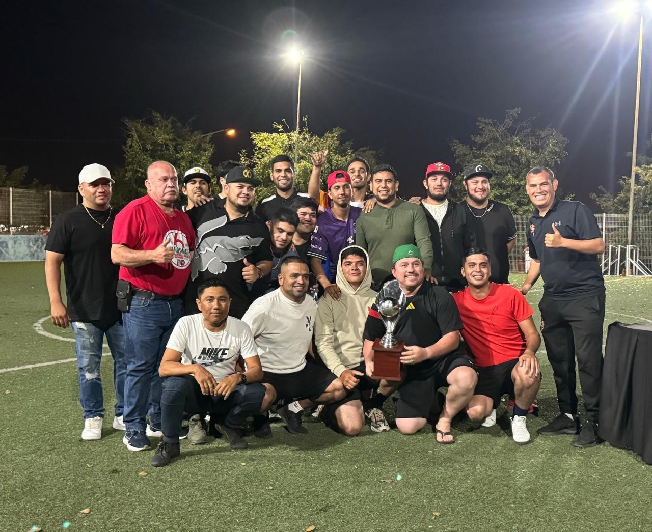 $!Se coronan Federales y Carnitas El Compadre, en el Torneo de Futbol Real Pacífico