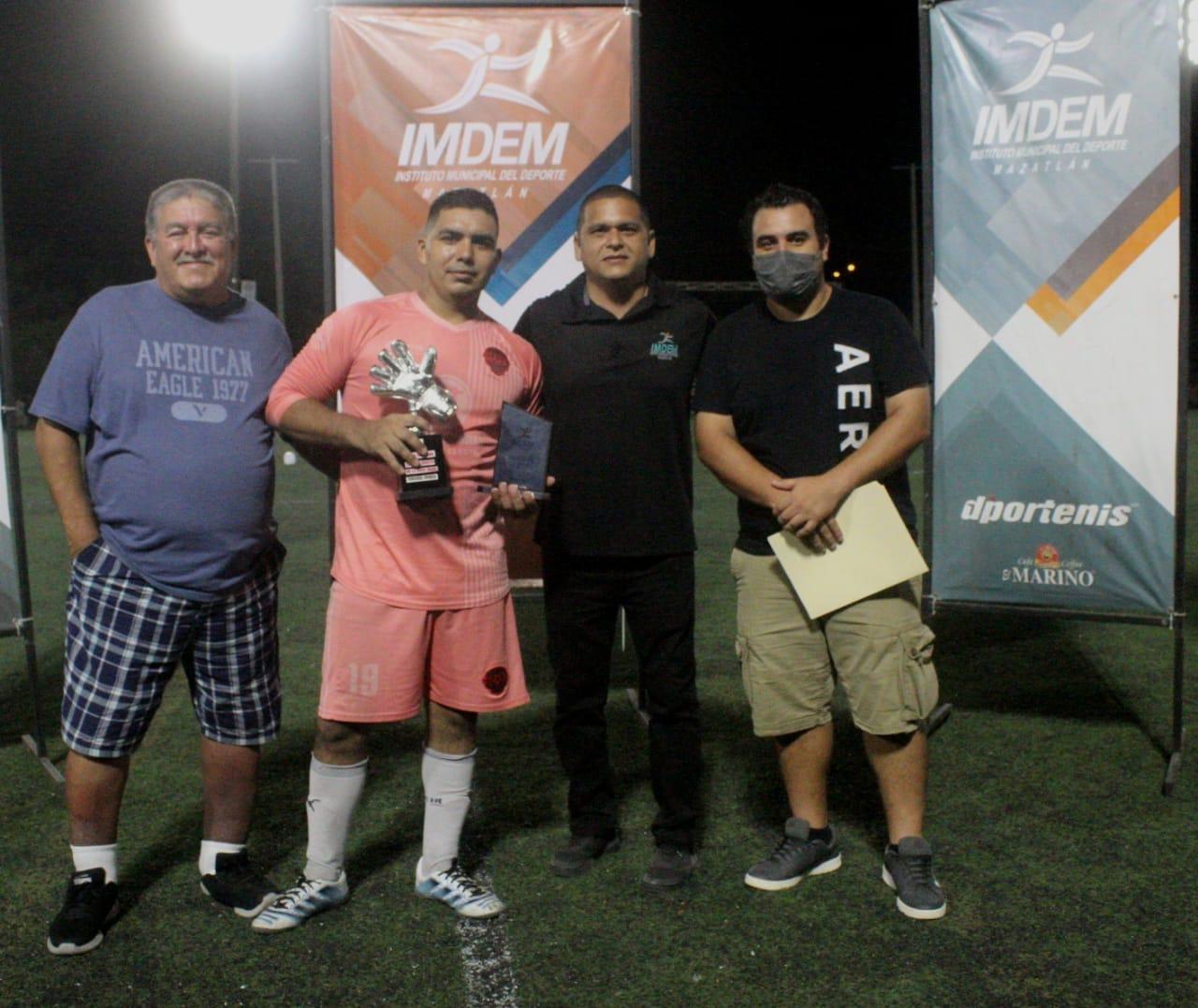 $!Tacos El Pariente se corona en la Liga de Futbol Municipal de Tercera Fuerza