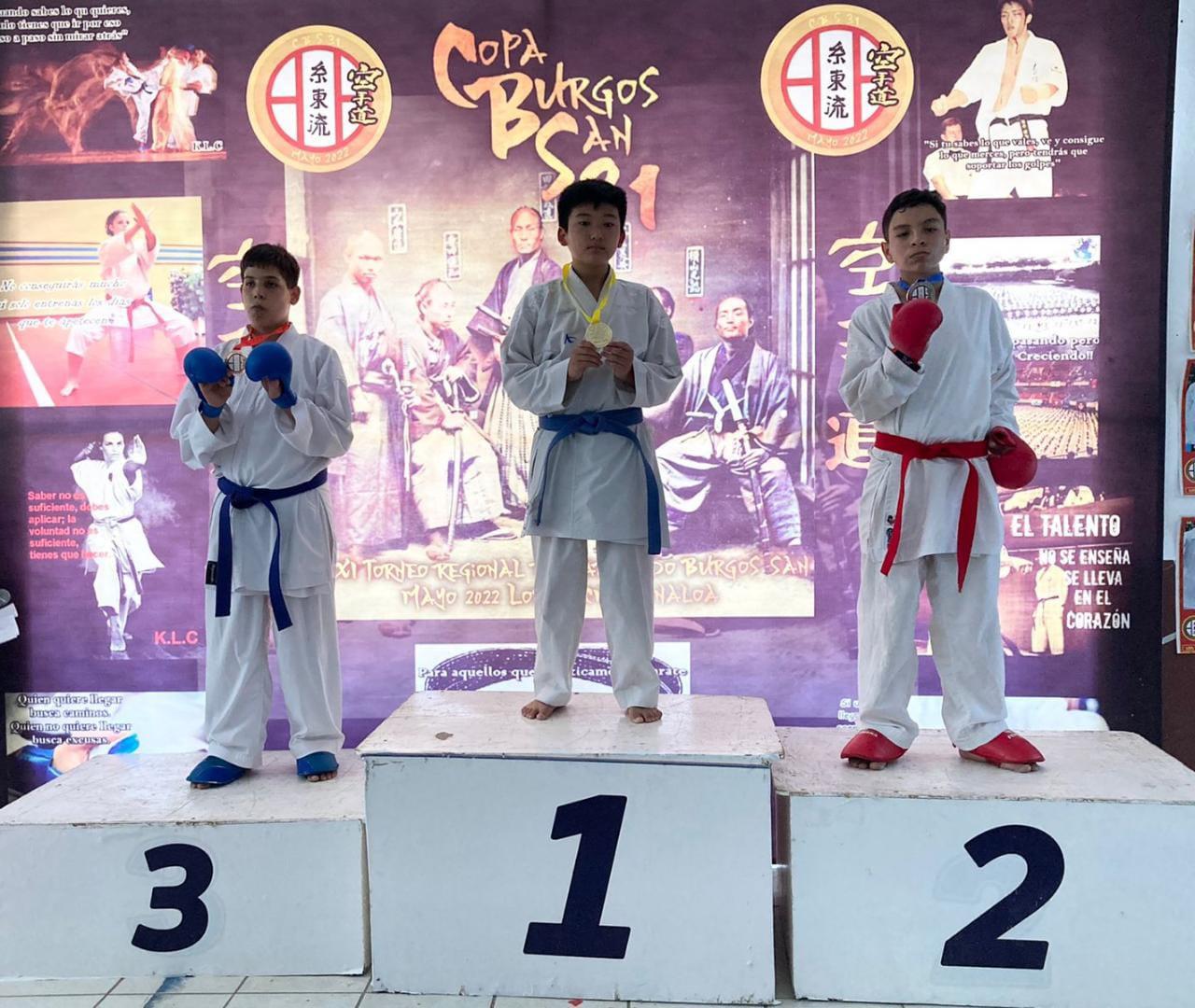 $!Mazatlecos conquistan 39 medallas en el Torneo Regional de Karate Do, Burgos San