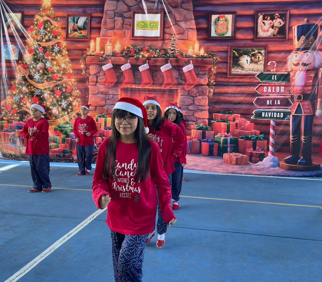 $!Un gran ambiente mostraron los alumnos en su gala.
