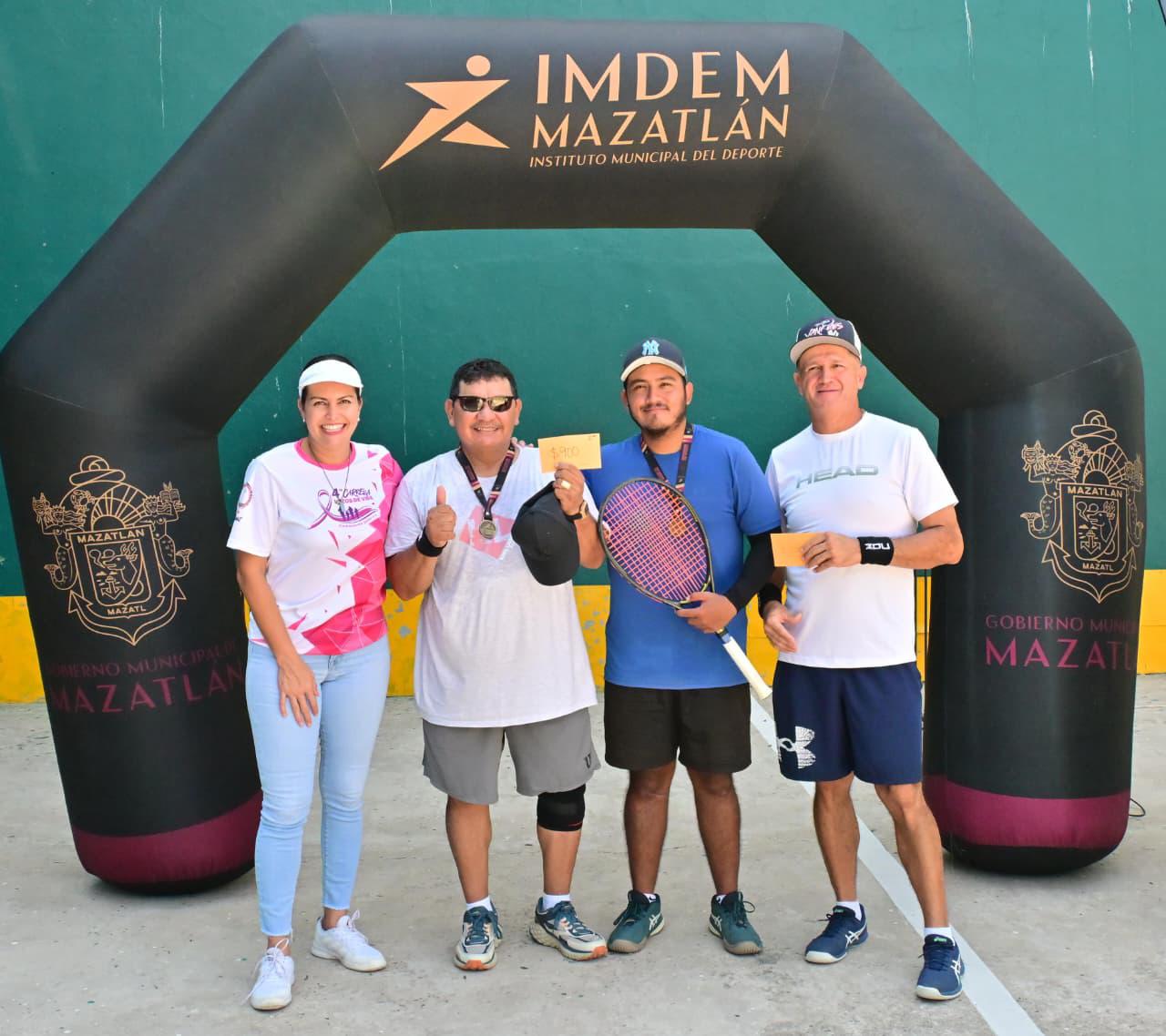 $!Se coronan Armarla, Díaz y Mejía, en la Liga de Frontón Municipal