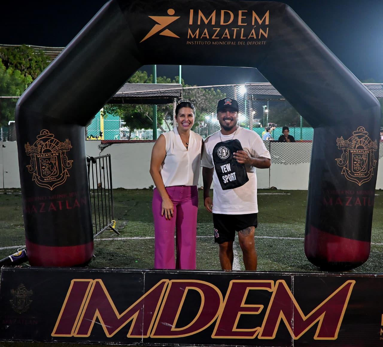 $!Se impone Ikai en Cefurmaz