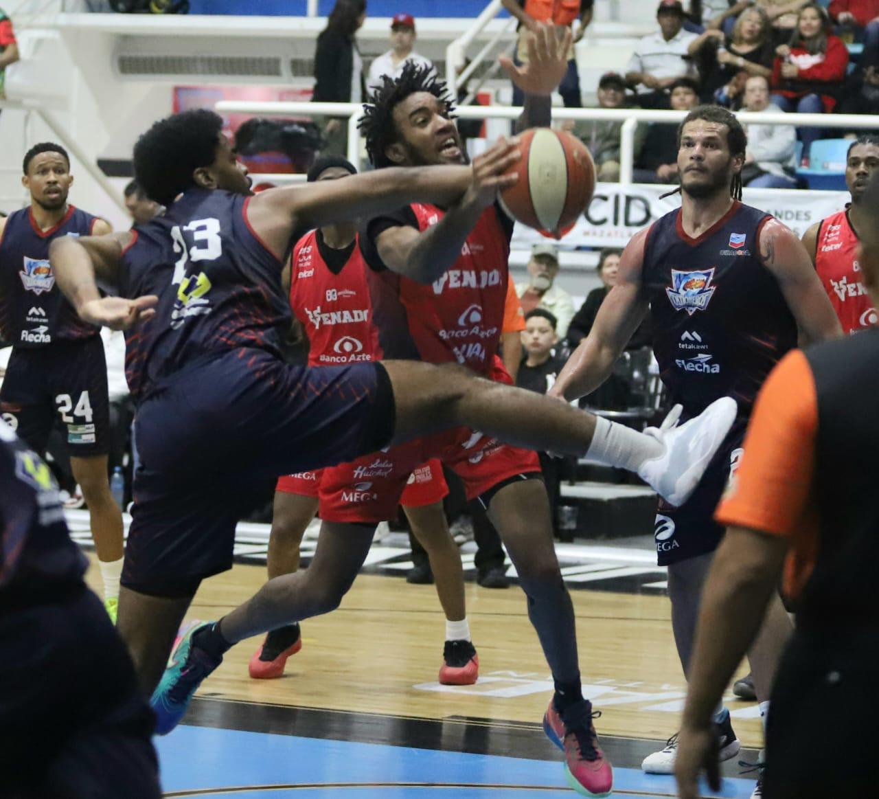 $!¡Por fin llega el primer triunfo en casa para Venados Basketball!