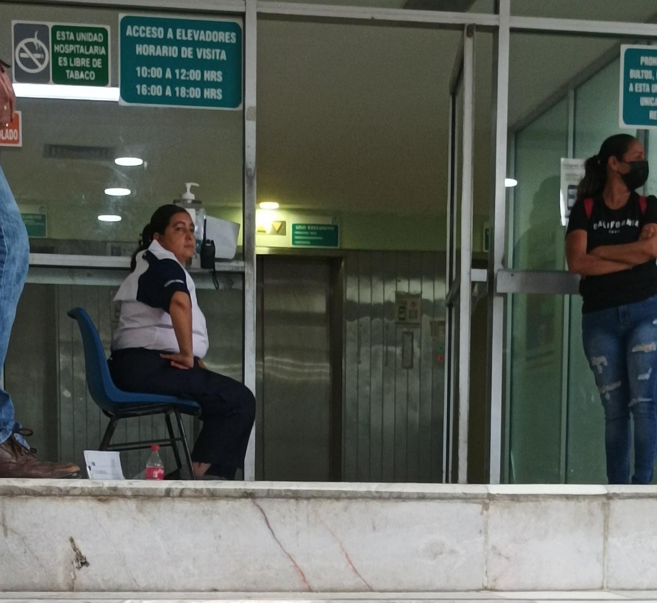 $!Reportan fallas en elevadores del IMSS en Mazatlán