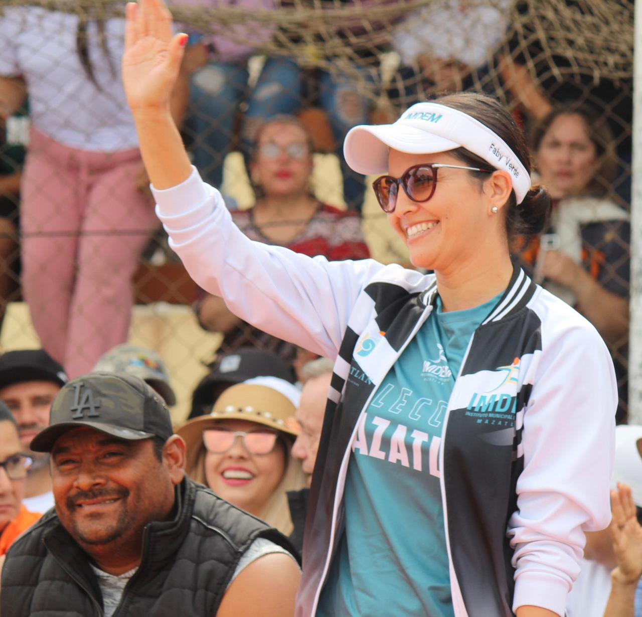 $!Participan más de 600 deportistas en el Torneo Regional de Voleibol Walamo