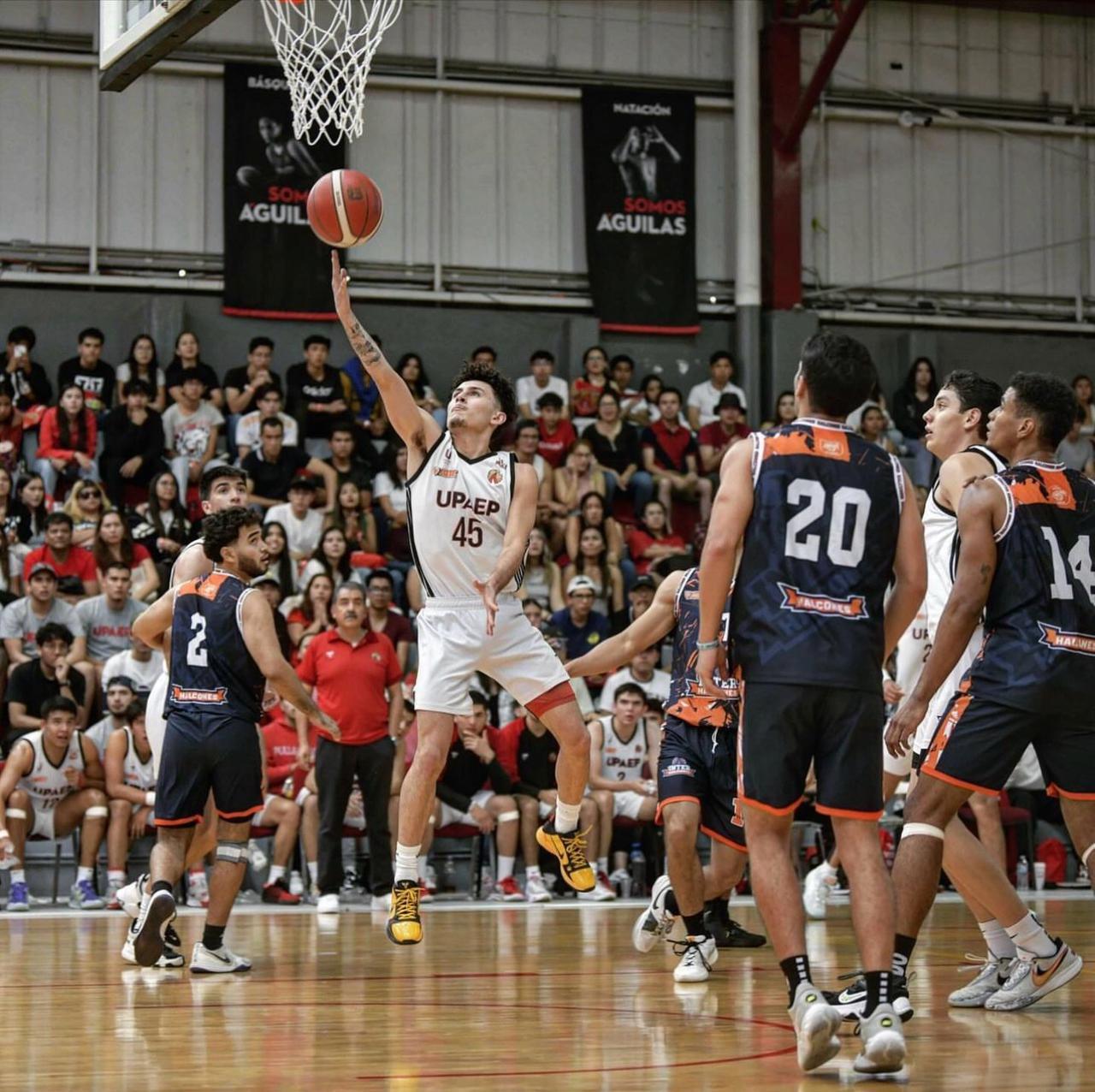 $!‘Mambito’ vuela alto con UPAEP: el talento mazatleco que brilla en el basquetbol universitario