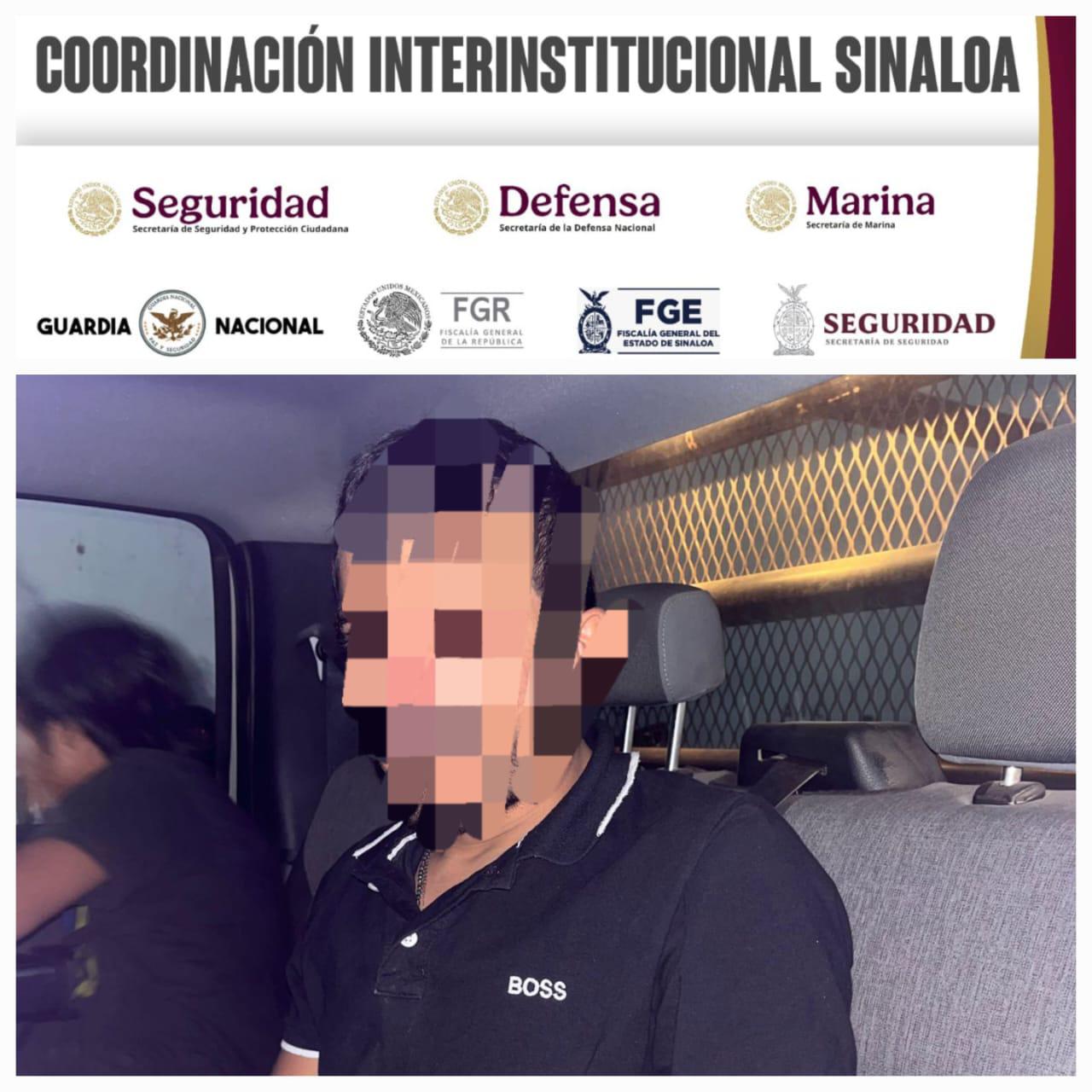 $!Detienen a 3 civiles armados en la colonia Independencia y les aseguran un vehículo, armas y municiones