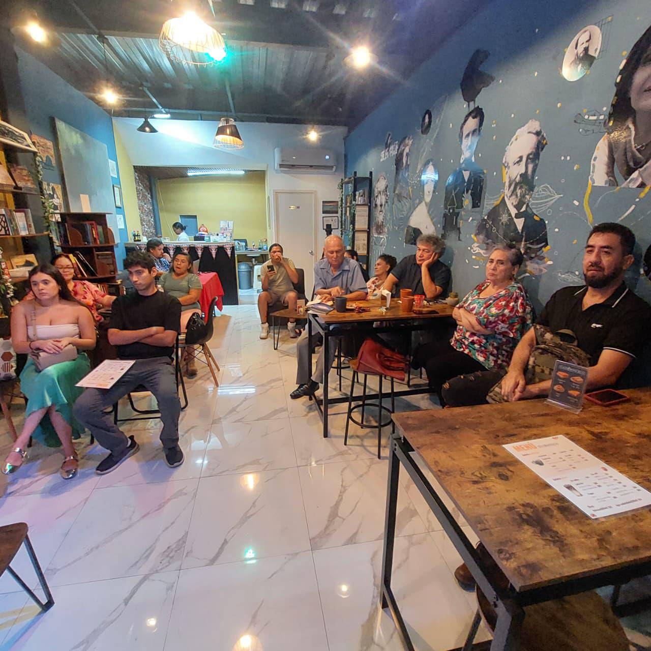 $!El público estuvo muy atento a la presentación.