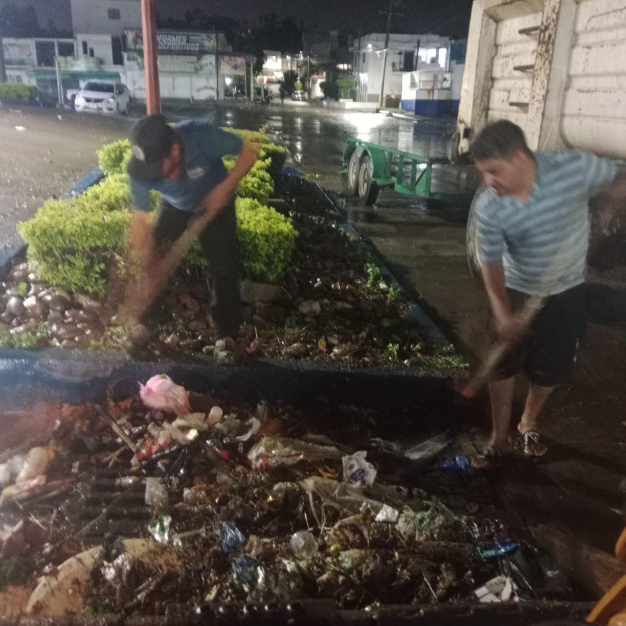 $!Recolectan 16 toneladas de desechos sólidos tras lluvias de esta noche del lunes