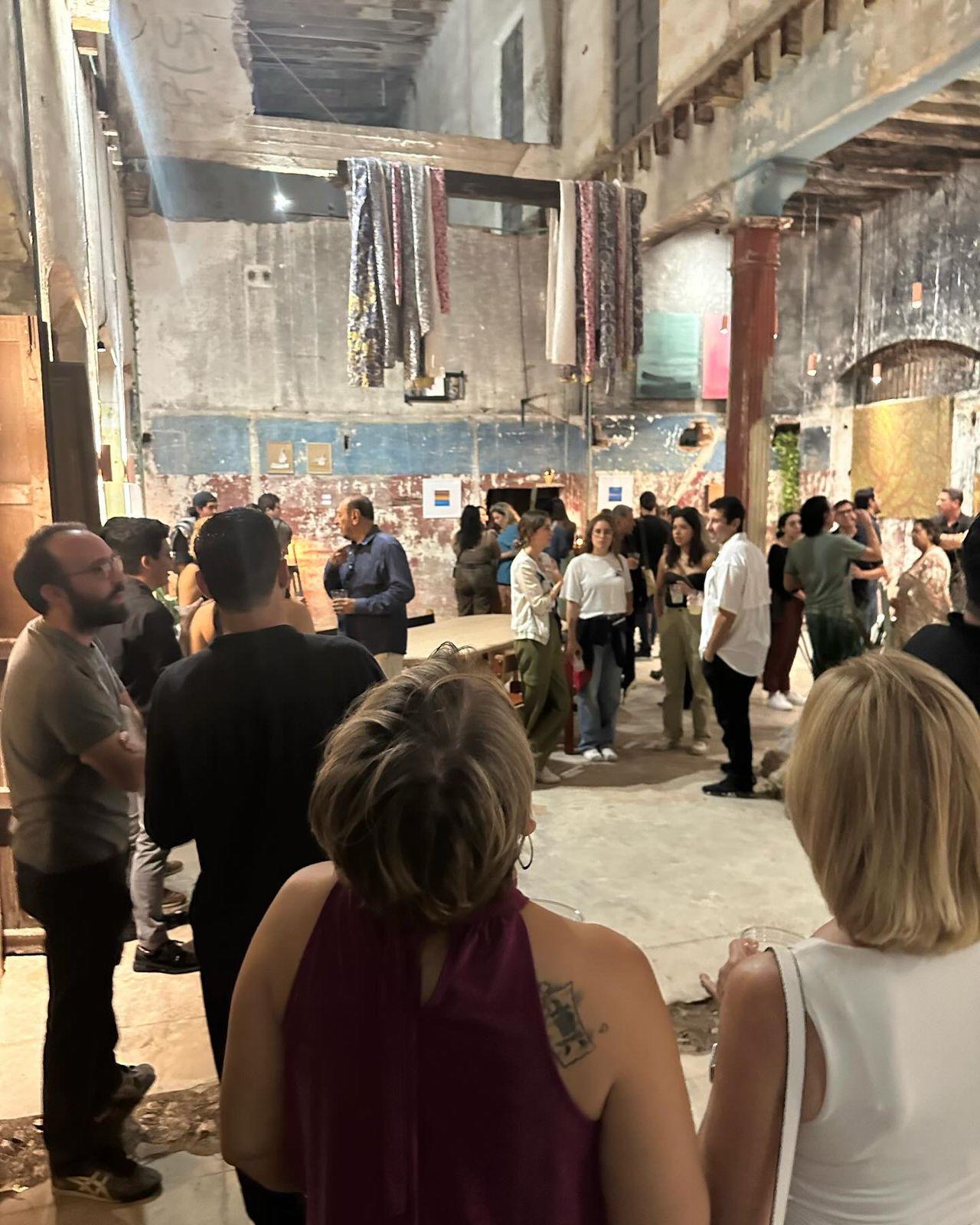 $!Los asistentes disfrutaron de la exposición que muestra la importancia de la escena regional dentro del arte nacional y global.