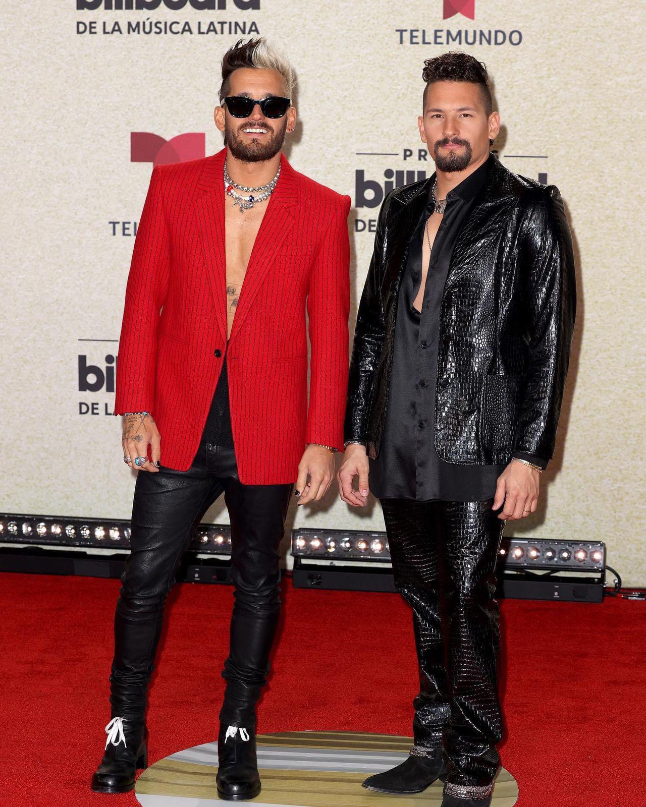 $!Banda MS, Belinda y Nodal y otras estrellas de la música pasan por la alfombra roja de los Billboard 2021