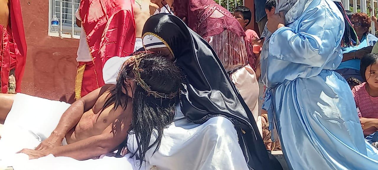 $!Jesús dedica su Viacrucis en Escuinapa a los desaparecidos