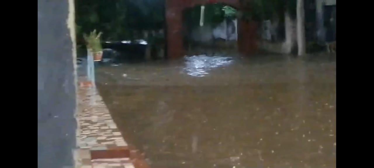 $!Vecinos de El Rosario temen inundaciones por laguna del Iguanero al límite de su capacidad