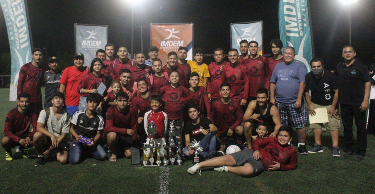 $!Tacos El Pariente se corona en la Liga de Futbol Municipal de Tercera Fuerza