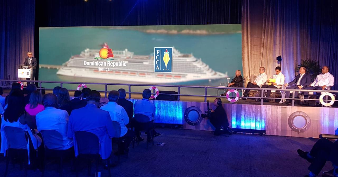 $!Recibe Mazatlán la estafeta para ser sede en 2023 de la convención de cruceros