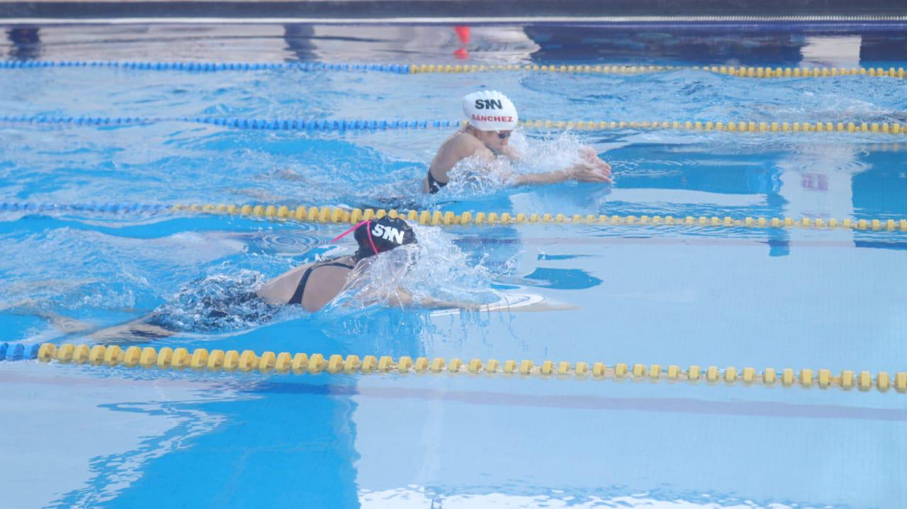 $!Lidera Mazatlán la primera jornada de natación en Ahome con 16 oros
