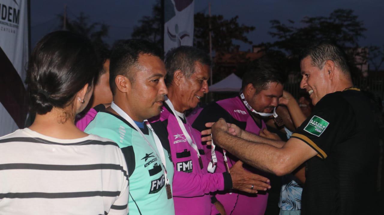 $!Se alzan Rojos de Villa Unión como campeones de la Súper Veteranos Primera Fuerza