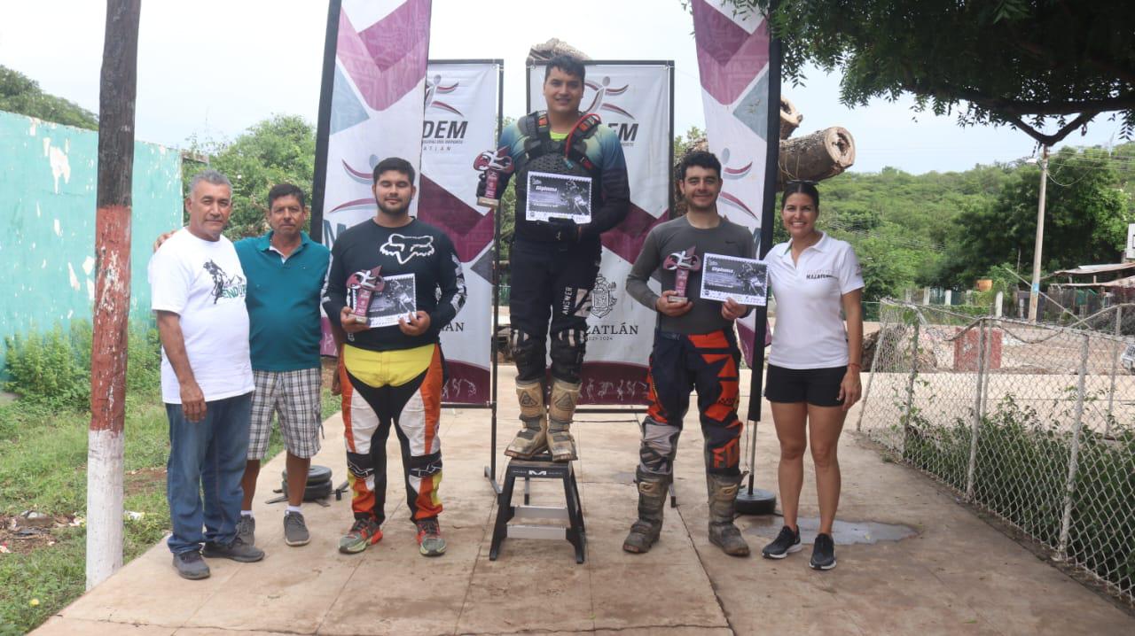 $!Conquistan el Circuito El Armadillo de Motocross