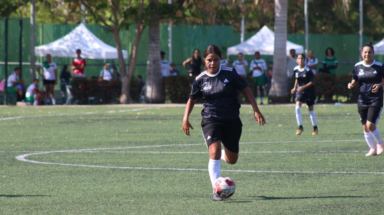 $!Avanza Mazatlán Primera Fuerza a semifinales de forma categórica