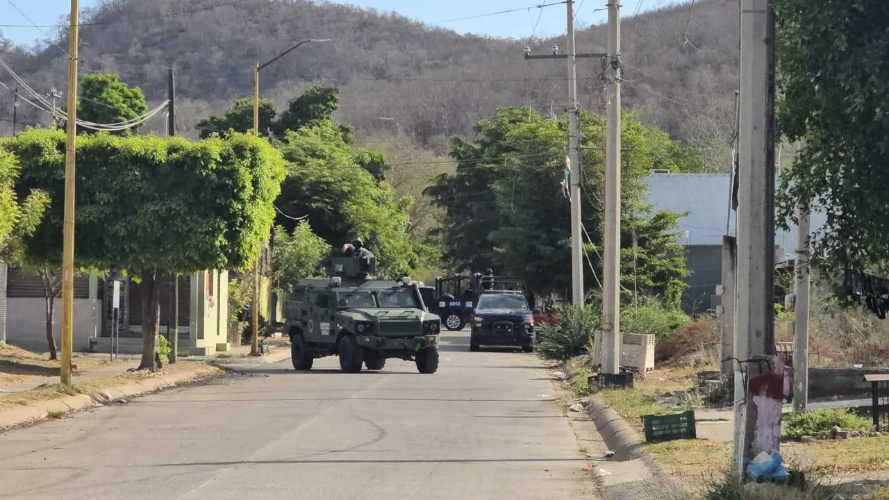 $!Mantienen asegurada una vivienda en Rosario tras reporte de explosiones