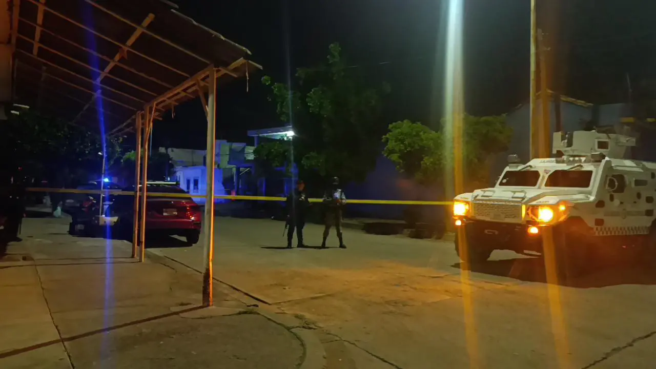$!Asesinan a dos hombres en Escuinapa; uno de ellos en un expendio de cervezas