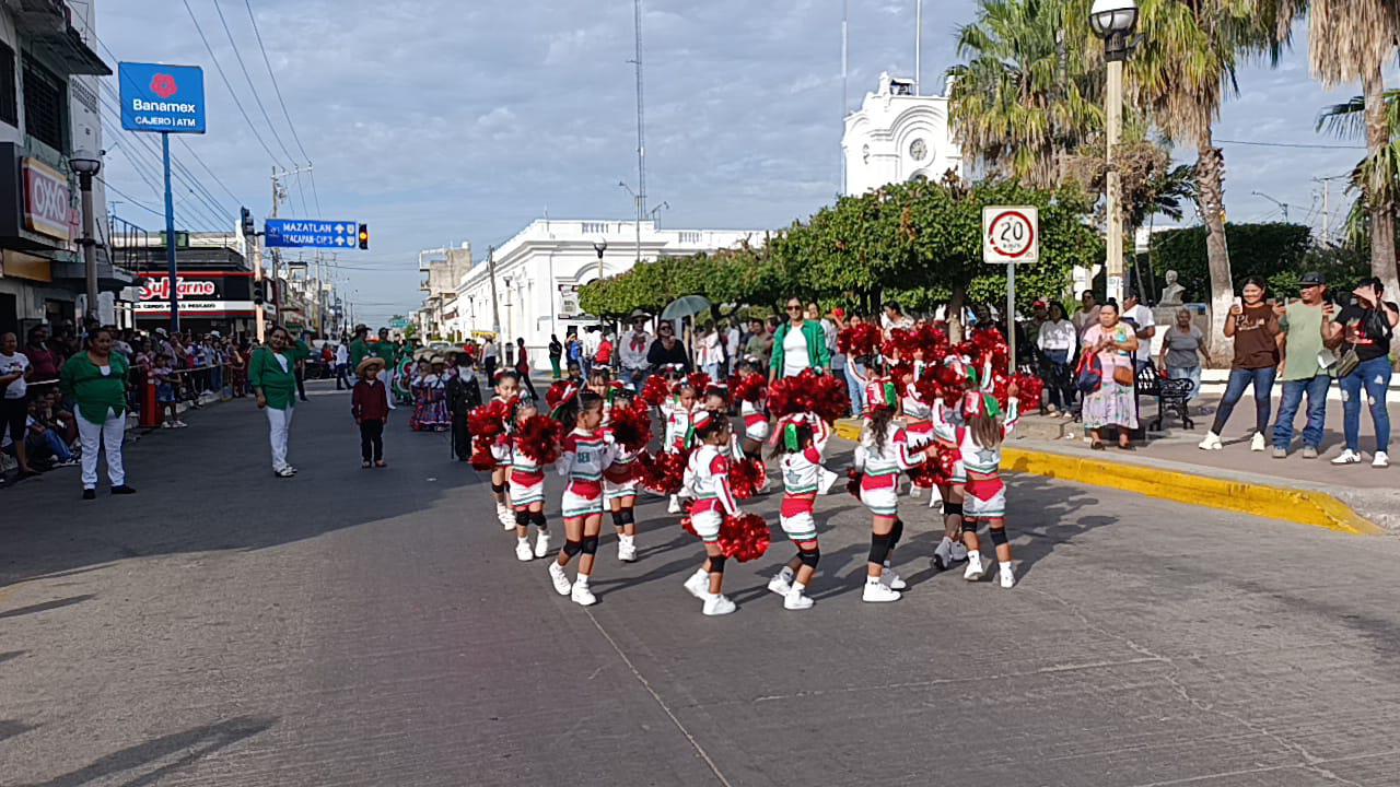 $!Jardines de Niños de Escuinapa honran a la Revolución Mexicana y a las Fuerzas Armadas