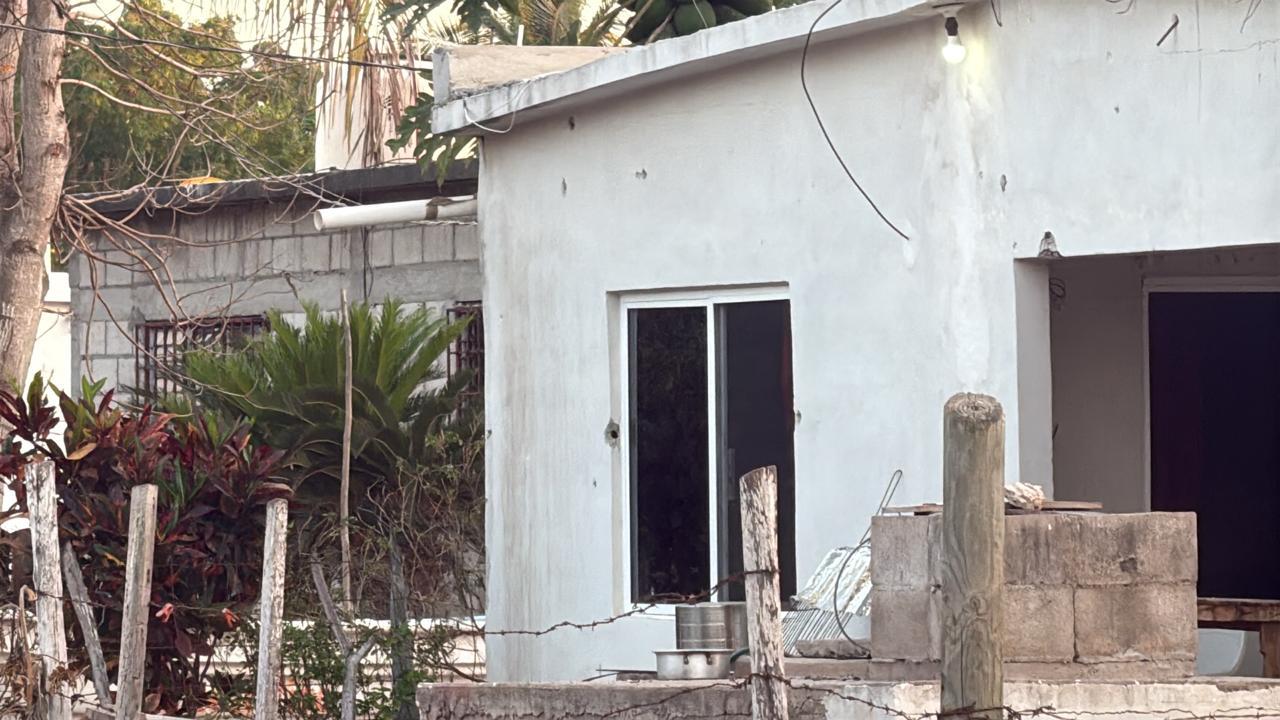 $!Mantienen sitiado Dautillos, Navolato, tras enfrentamiento entre marinos y civiles armados