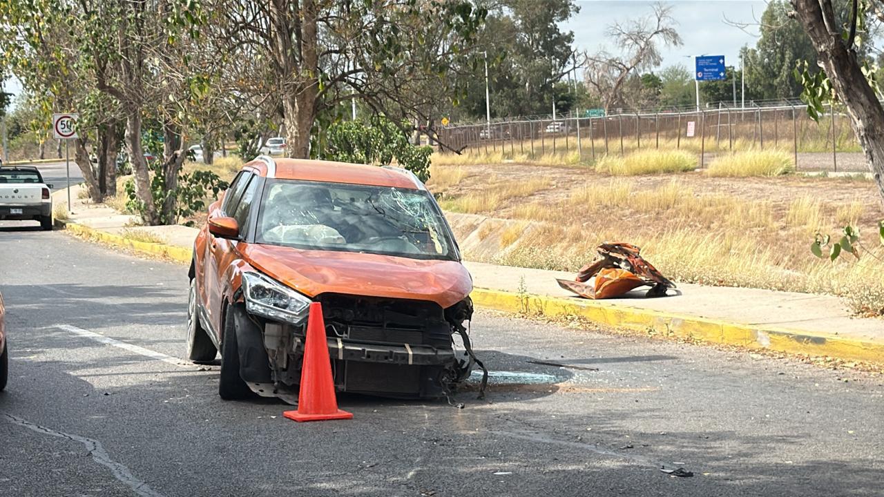 $!Accidente cerca del Aeropuerto de Culiacán deja un lesionado