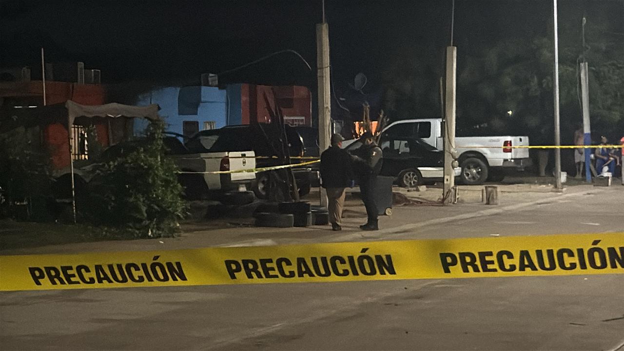 $!Asesinan a adolescente de 14 años frente a su domicilio en la colonia Los Girasoles, en Culiacán