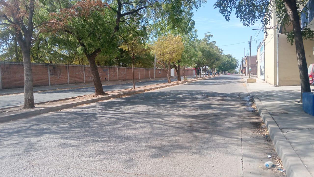 $!Retiran camioneta Peugeot con explosivos tras seis días de abandono en Culiacán