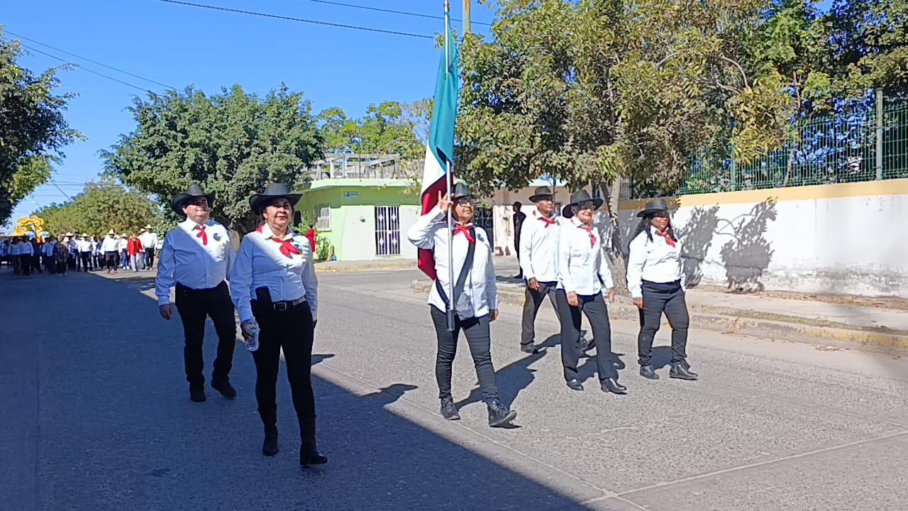 $!Ejidatarios de Escuinapa celebran 105 años de historia con misa y recorrido
