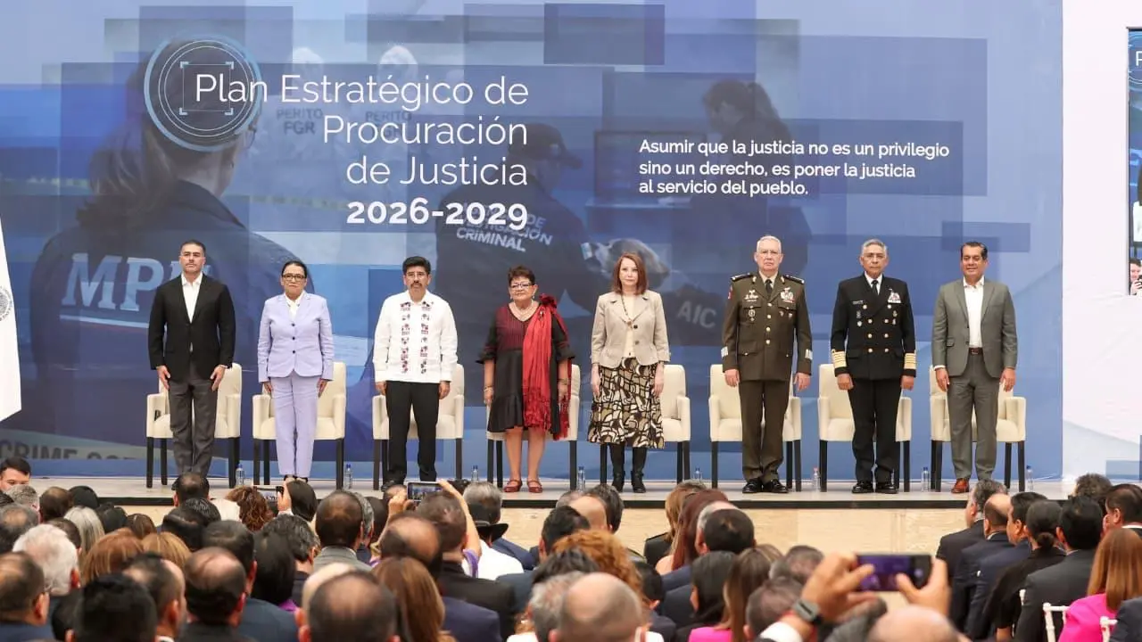 $!Ernestina Godoy presenta nueva estrategia al frente de la FGR; ni burocracia dorada ni fabricación de culpables, dice