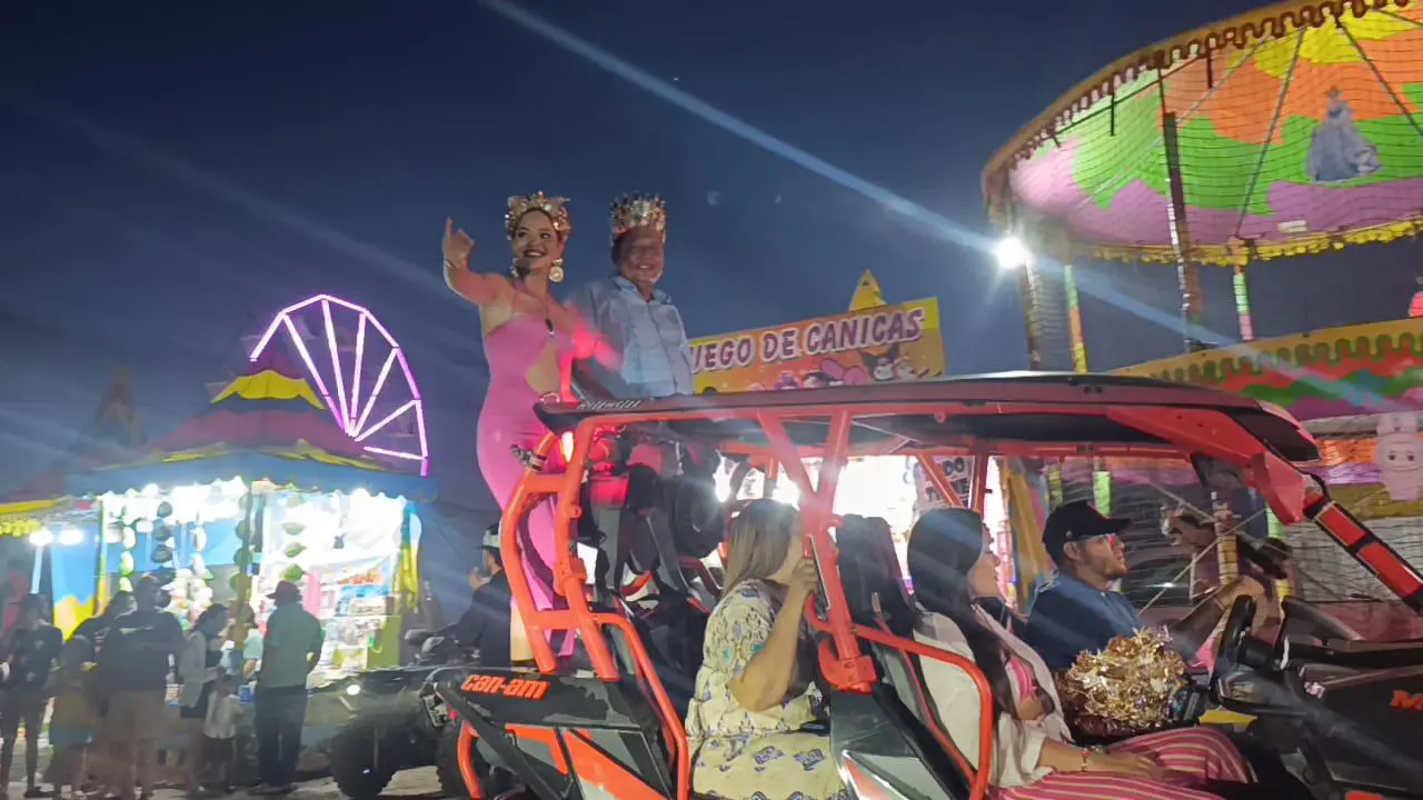 $!Fiestas del Mar de Las Cabras recibe hasta 40 mil asistentes en una noche y suma polémicas