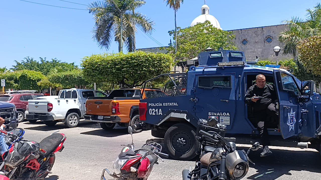 $!Policías municipales de Escuinapa suman seis días en paro y promesa estatal aún no ha llegado