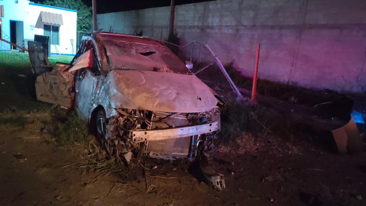 $!Muere automovilista tras choque en Higuera de Zaragoza, en Ahome