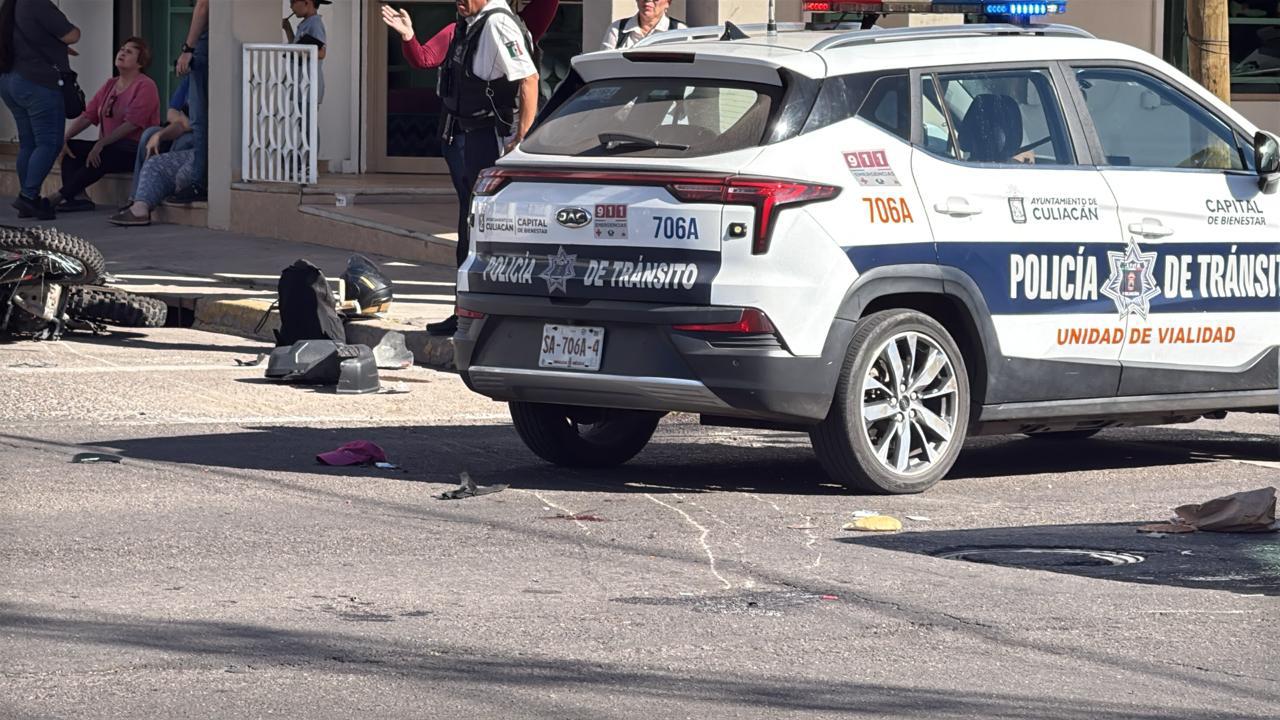 $!Motociclista resulta gravemente herido en choque sobre la Álvaro Obregón, en Culiacán