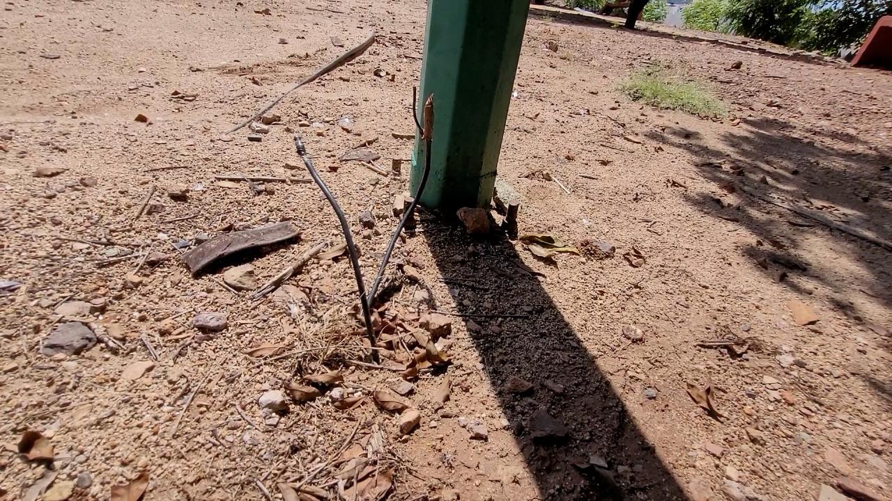 $!Los niños de Alturas del Sur no pueden salir al parque porque no hay luz en las noches