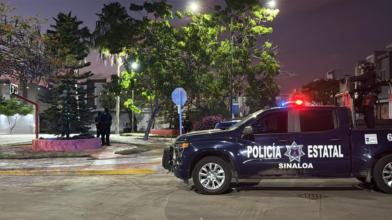 $!Detienen a presuntos delincuentes tras despliegue de operativo en Espacio Barcelona, en Culiacán