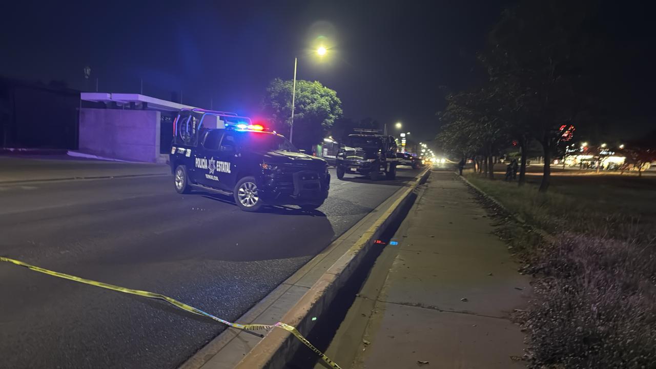 $!Persecución de policías deja un detenido y dos patrullas dañadas en Culiacán