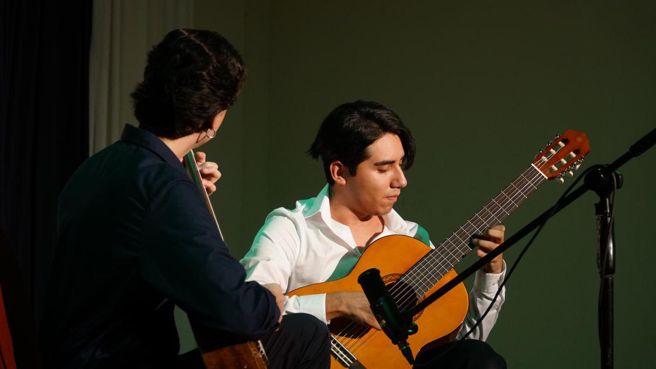 $!Egresan seis músicos del CMA