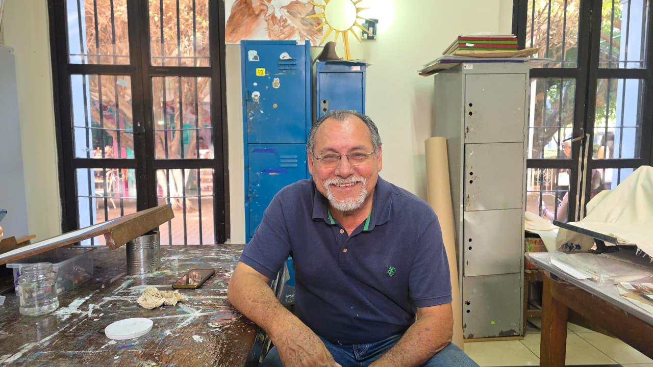 $!Miguel Flores explica que enseña a crear el movimiento a través de expresiones gráficas, algo fundamental para conectar con la danza y el dibujo.