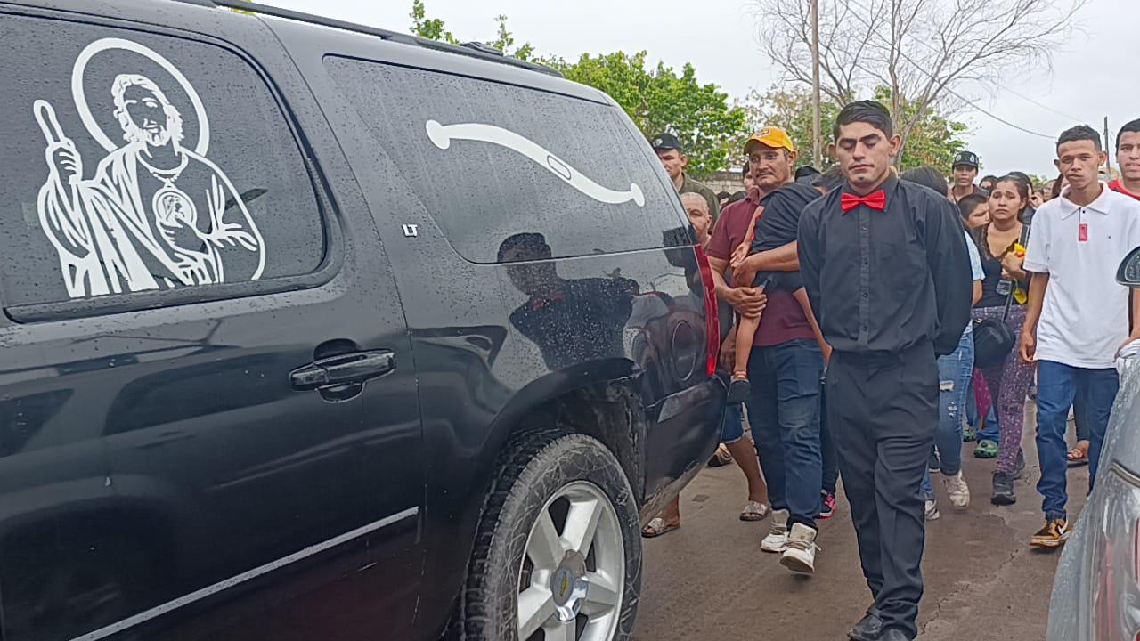 $!Despiden a Grecia con chambelanes y su vestido de XV años, en Escuinapa